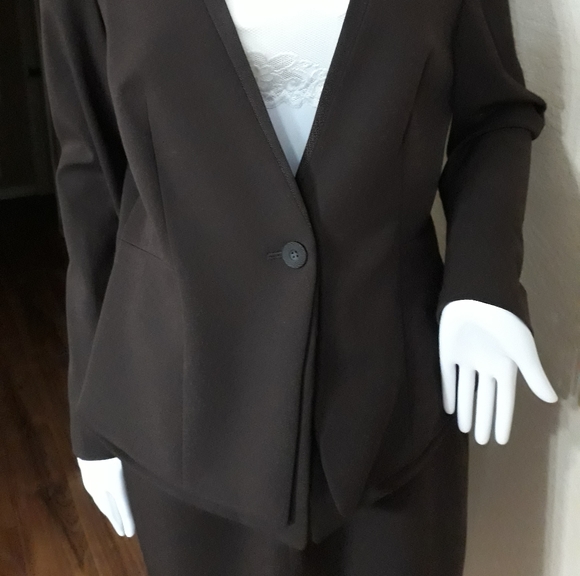 ANTONIO MELANI Dresses & Skirts - Antonio Melani  skirt suit